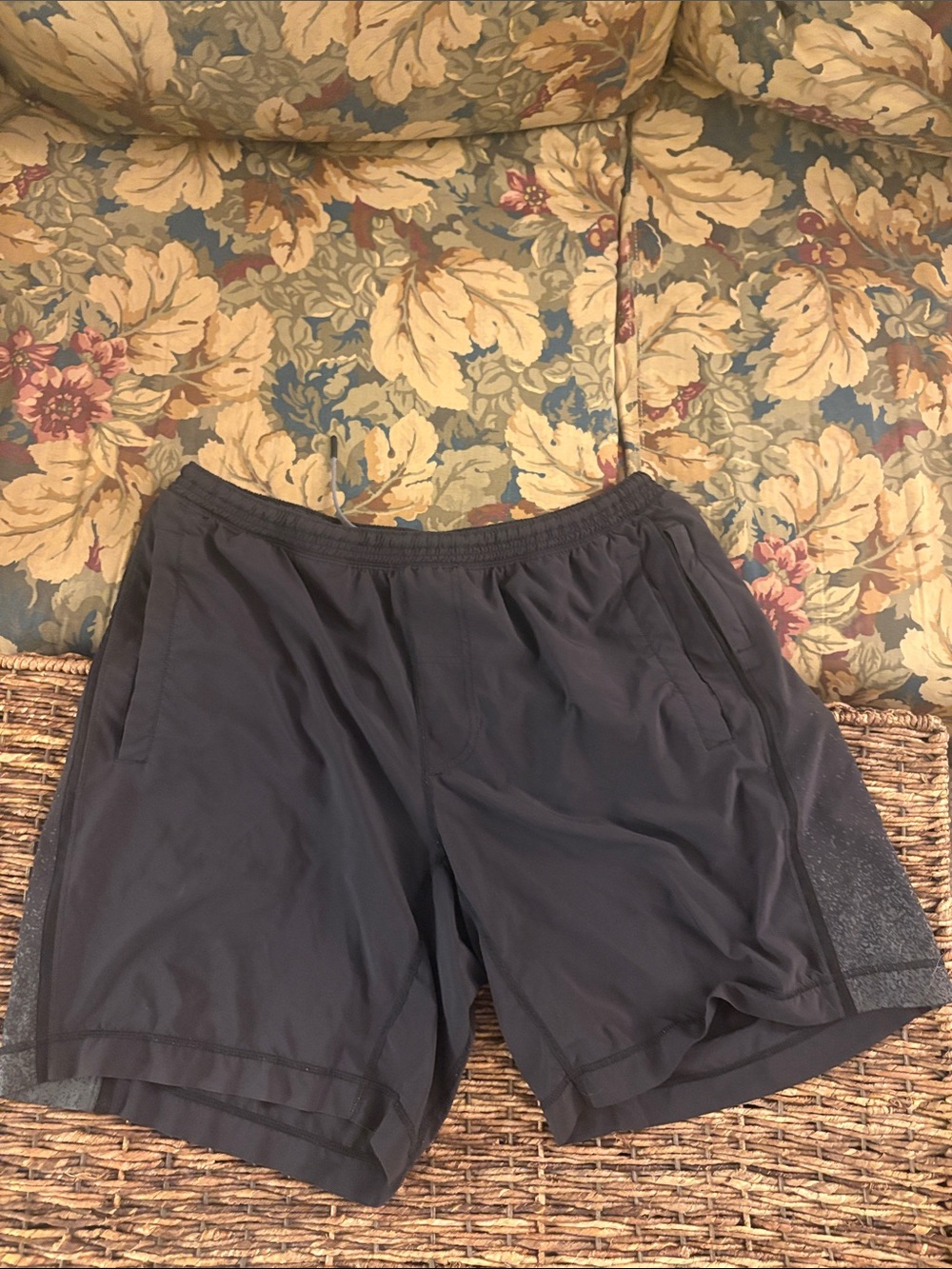 lululemon athletica Men's Dark Gray Training Shorts